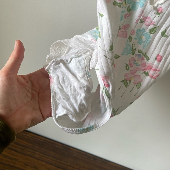 Vintage, Medium, Made in USA, rubbed floral lace trim bodysuit washed and clean! - Picture 7 of 7